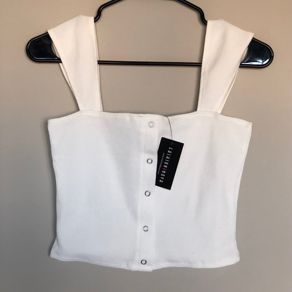 Fashion Nova crop top | Size M